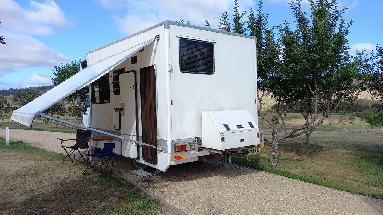 Image for 1991 White Mitsubishi Canter Motorhome 2