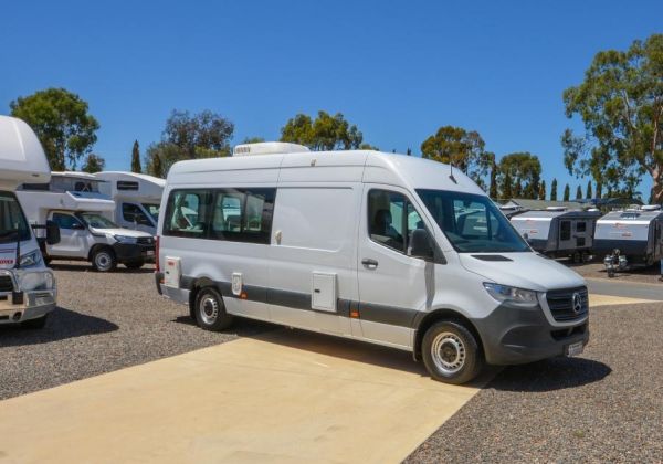 2019 Talvor Euro Tourer Rd 2B - Mercedes image