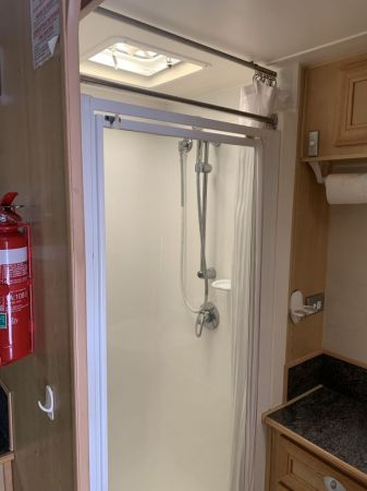 2008 Millard Sunseeka Caravan image