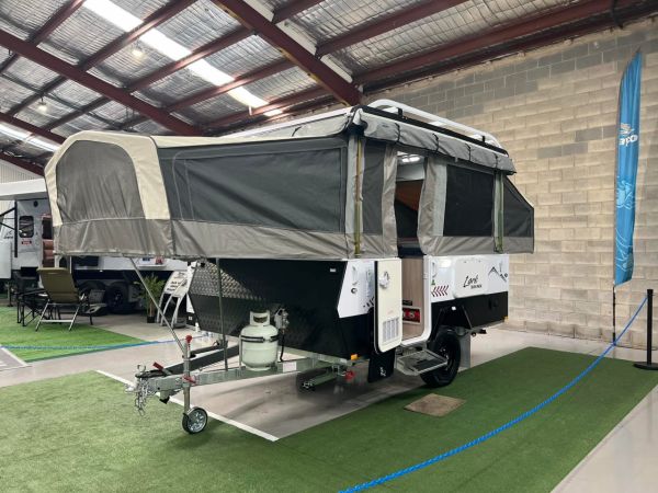 2022 Jayco LARK Caravan image