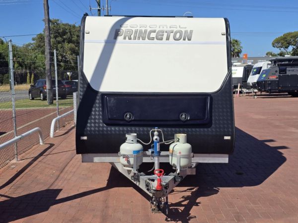 *** REDUCED PRICE *** 2018 Coromal PRINCETON Caravan image