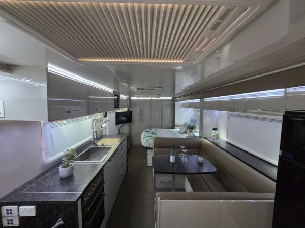 *** REDUCED PRICE *** 2018 Coromal PRINCETON Caravan image