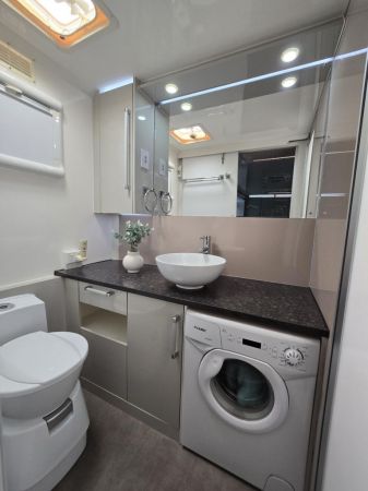*** REDUCED PRICE *** 2018 Coromal PRINCETON Caravan image