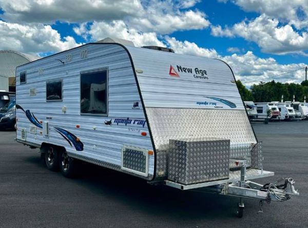 2015 New Age Caravans Mr19 Island Bed Caravan FULL ENSUITE image