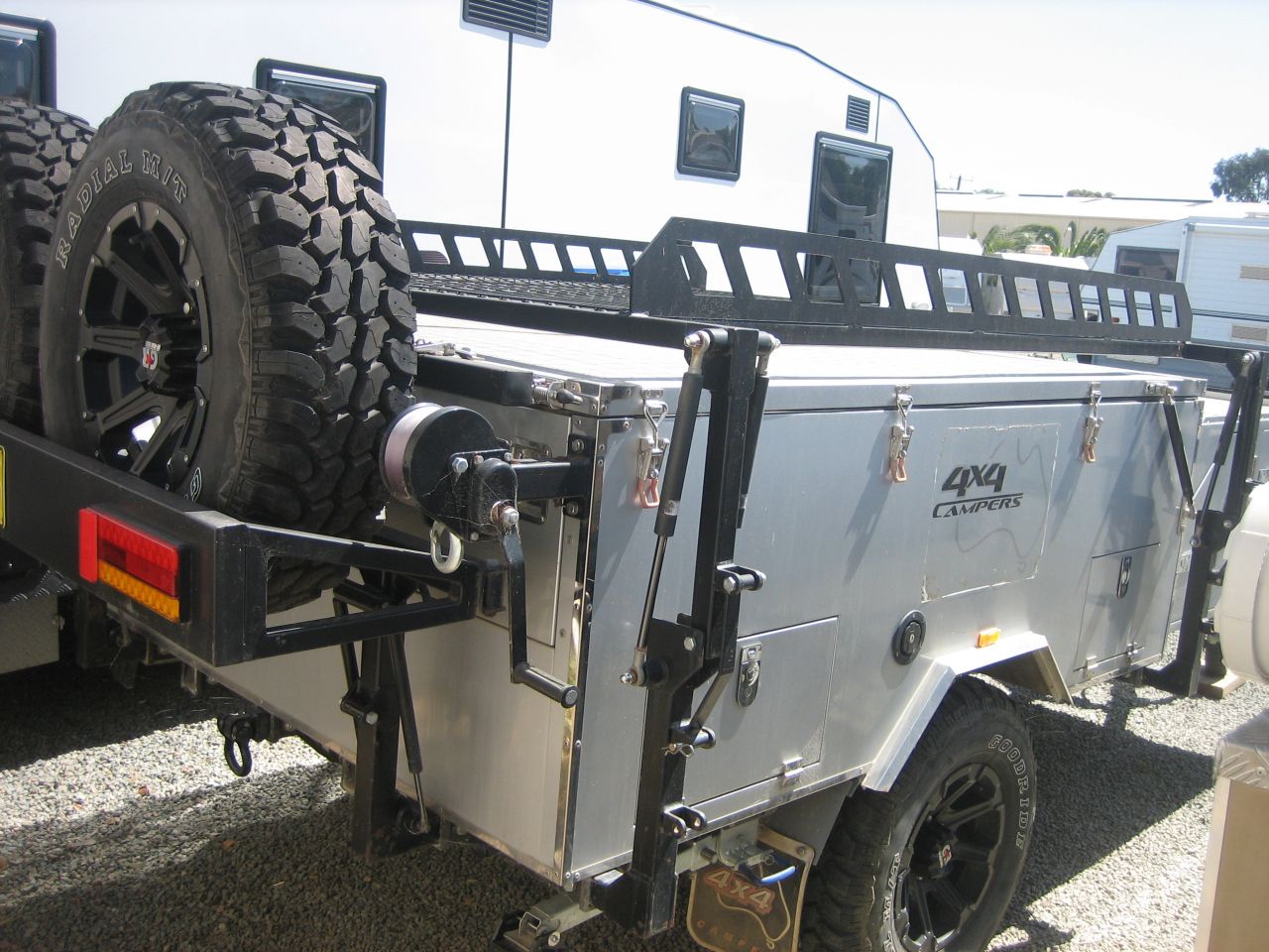 Image for 2017 Ultimate Campers 4x4 1