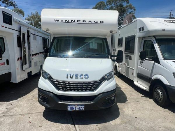 2021 Winnebago Iluka image
