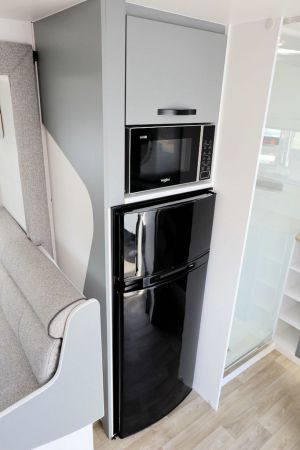 2025 Avan Aspire Caravan 587-4 image