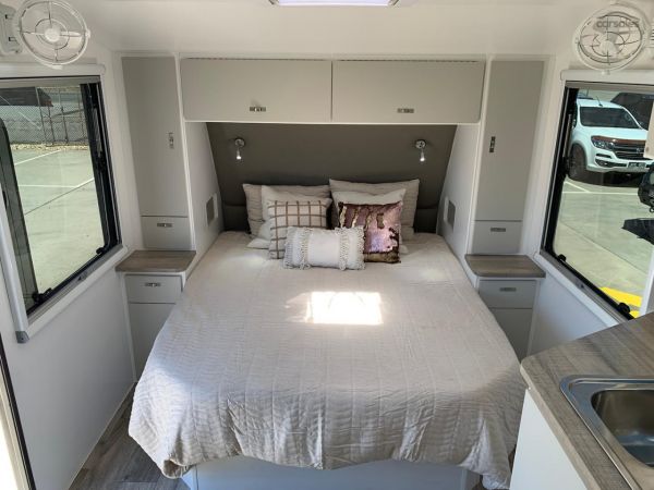 2025 Design RV CRX F2 21' BUNKS image