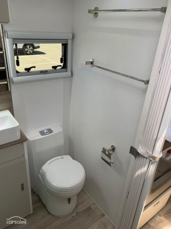 2025 Design RV CRX F2 21' BUNKS image