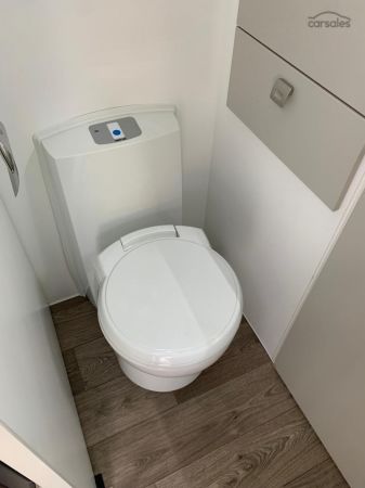 2025 Design RV FORERUNNER V7 21.6' image