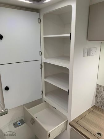 2025 Design RV FORERUNNER V7 21.6' image