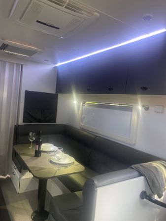 2022 Franklin Razor 220-CLW-3BS Full Caravan image