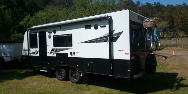 2022 Franklin Razor 220-CLW-3BS Full Caravan image