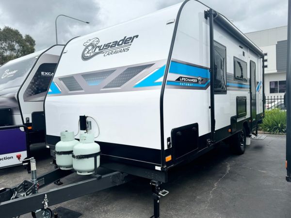 2024 Crusader Lifechanger Pathway MY25 18'11ft Semi Off-Road 2 Berth Van image