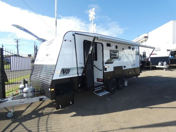 2024 Viscount V2 FAMILY 19'4 EAST/WEST BED image