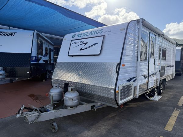 2016 Newlands LTD 675Z-W Caravan image