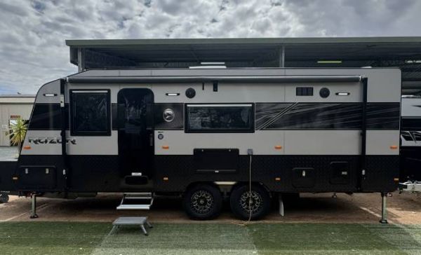 2025 Franklin Razor 220-3 Bunks Other image