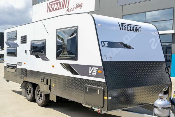 2025 Viscount V3 Family Caravan image
