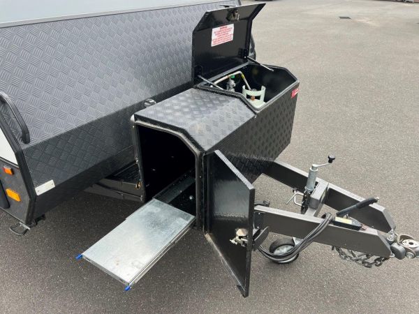 2022 Nova Bravo Caravan image