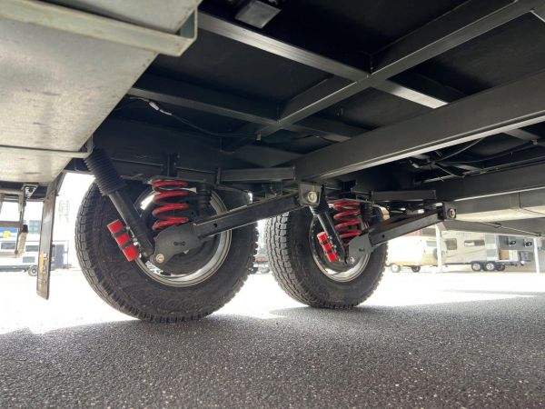 2022 Nova Bravo Caravan image