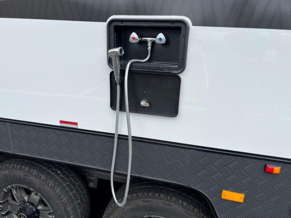 2022 Nova Bravo Caravan image