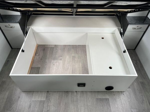 2022 Nova Bravo Caravan image