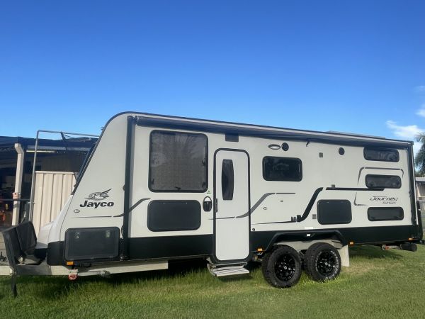 2020 Jayco 22.68-1 Journey Outback Semi Off Road Caravan image