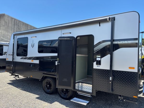 2025 Essential Caravans Cruiser Caravan DESIGN V5.2 20'6 image
