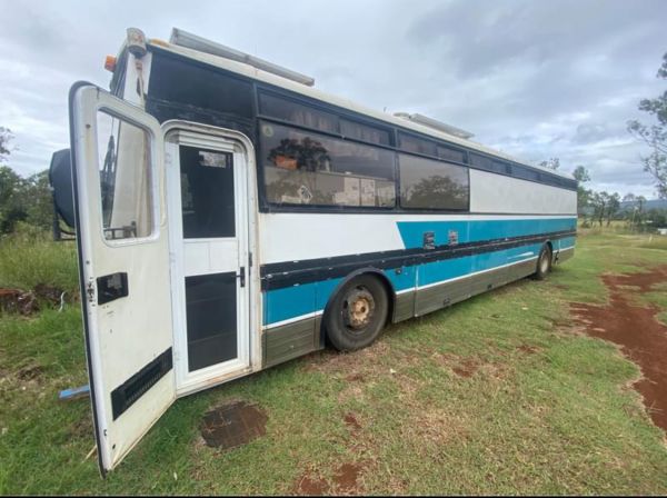 1990 Motorcoach Australia coach Motorhome image