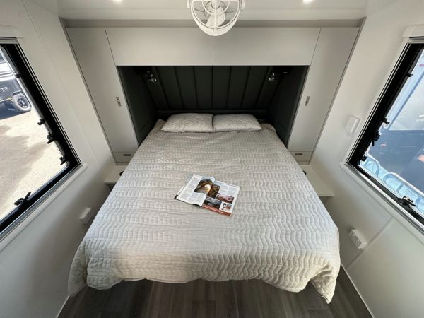 2025 Lotus Trooper Tr219Cl Caravan 21'9 image