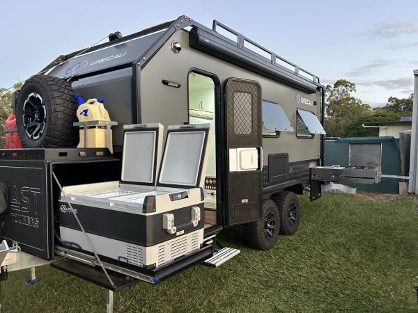 2022 Urecau  Uh-18b Toy Hauler image