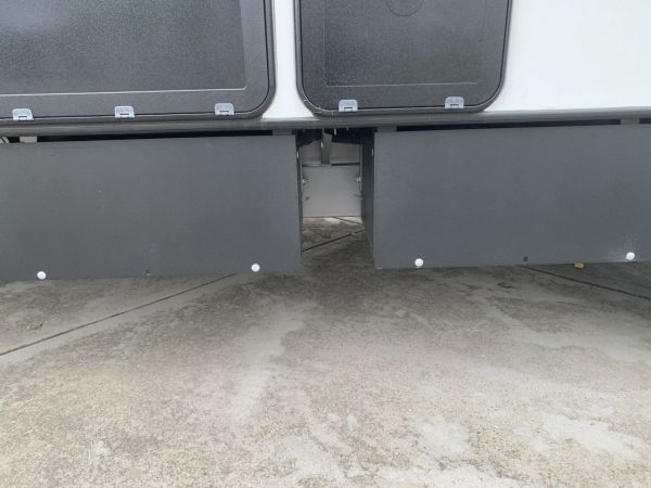 2024 Crusader CRV Hurricane Off Road Caravan image