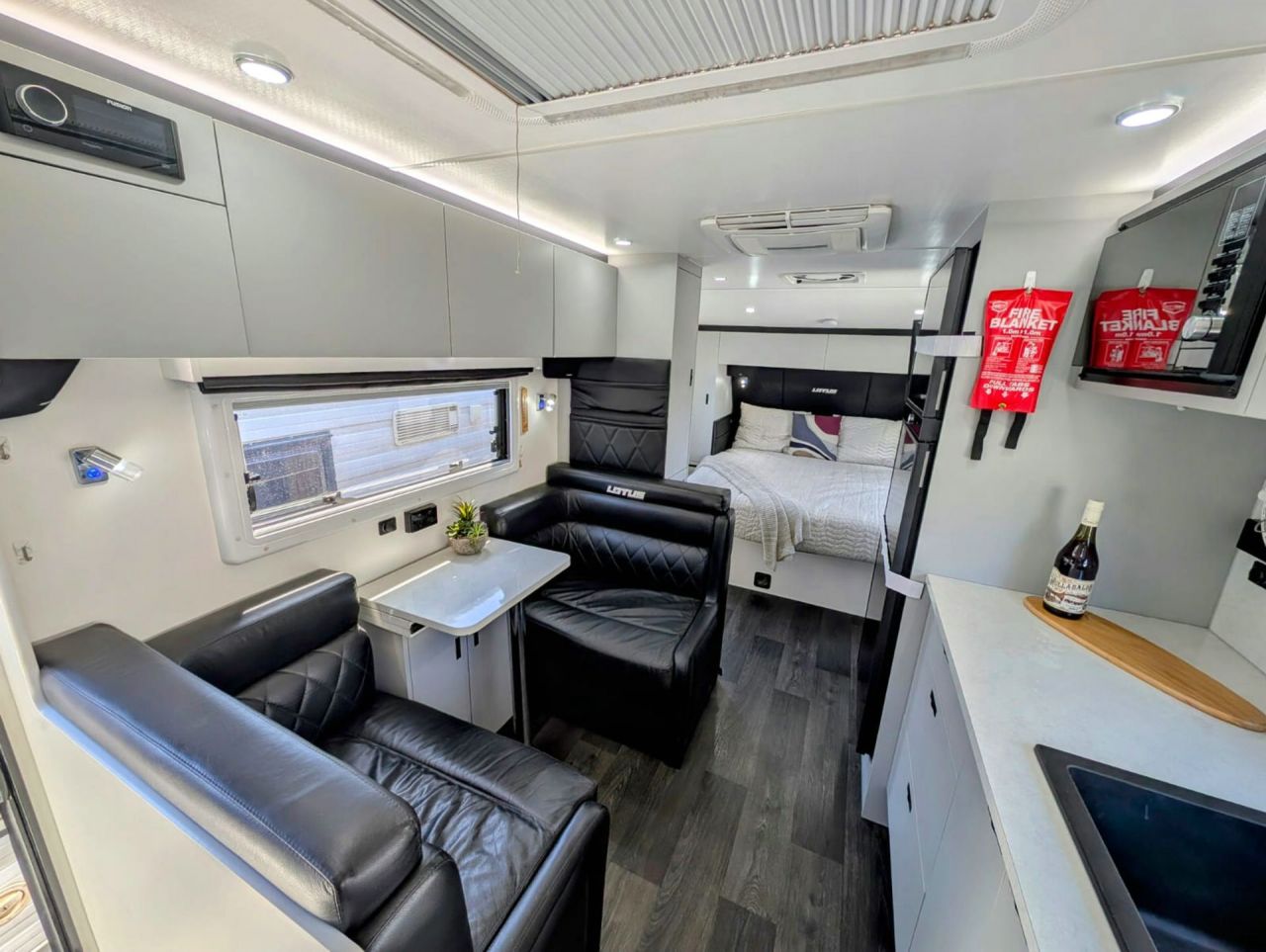 Image for 2021 Lotus Trooper Tr209Cl Caravan 20'9 1