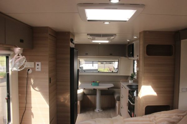 2025 Jayco Discovery Caravan 21.66-3.OB.DY-MY25 image