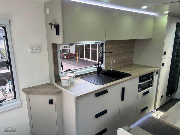 2025 Design RV Mica V7 Off-road 21'6 Couples image