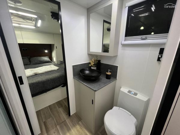 2024 Majestic Navigator 22'6 image