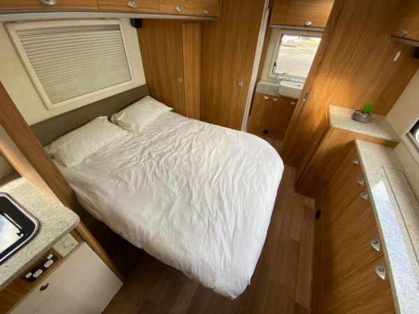 2015 AVAN OVATION M7 MOTORHOME C CLASS SLIDE OUT image