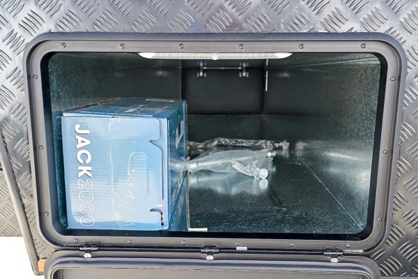 2025 Design RV Crx V5.2+ Caravan image