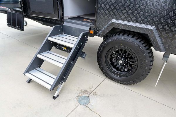 2025 Design RV Hybrid 16' Hcx16C Caravan image