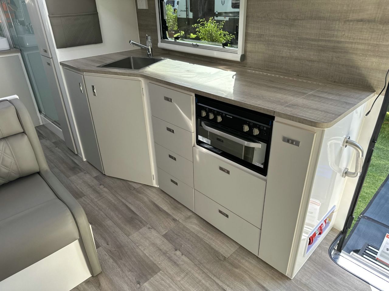 Image for 2025 Essential Ranger V7-7 Caravan 21'8 1
