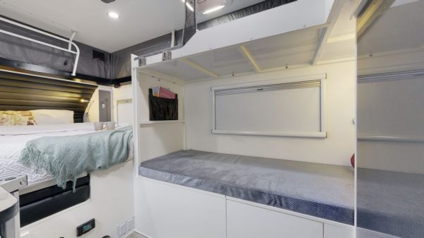 2023 Swag SCT13-Explorer Family Hybrid Caravan image