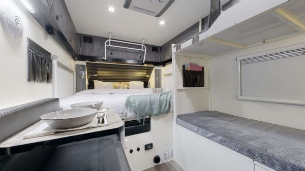 2023 Swag SCT13-Explorer Family Hybrid Caravan image