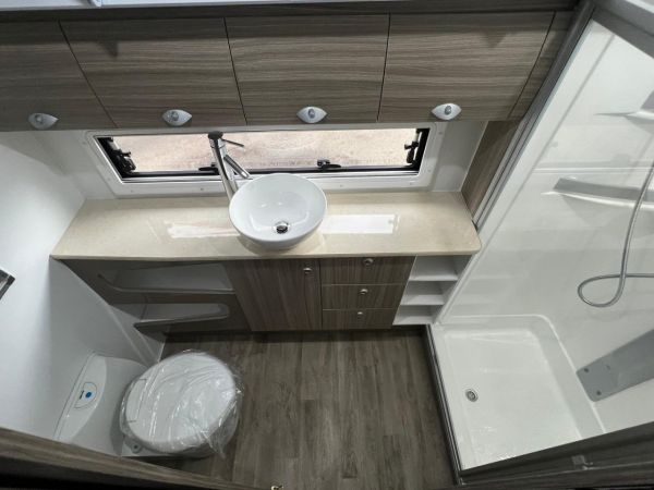 2025 Avan Aspire image