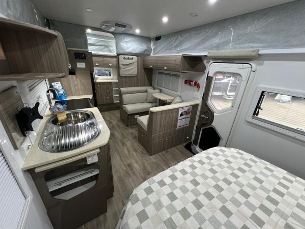 2025 Avan Aspire image