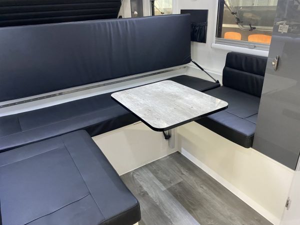 2023 Swag SCT13-D Hybrid Caravan image