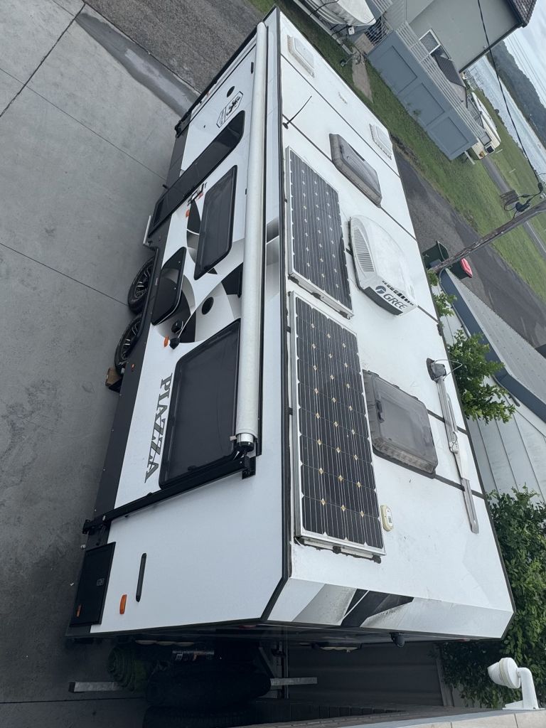 Image for 2019 Royal Flair PIAZZA Caravan 20