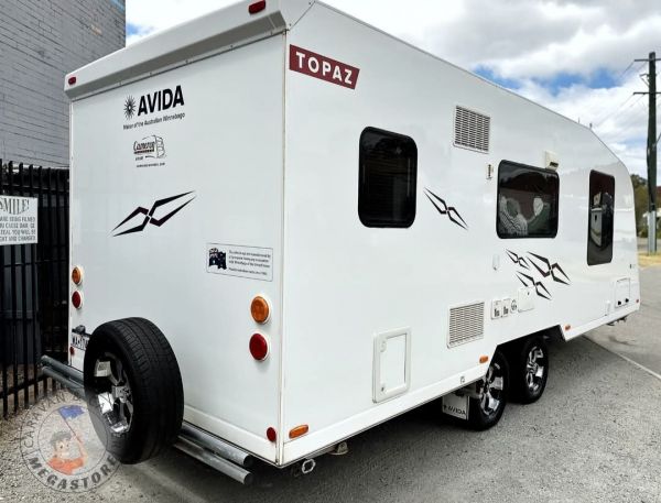 2014 Avida TOPAZ Caravan image