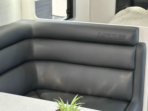 2025 Lotus Trooper Tr21Cl Caravan 21' image