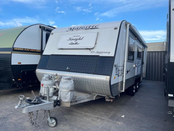 2012 Majestic Knight 19'6ft Couples Van with Ensuite image