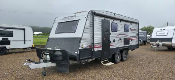2014 Universal Crystal River Caravan SLIDE OUT image
